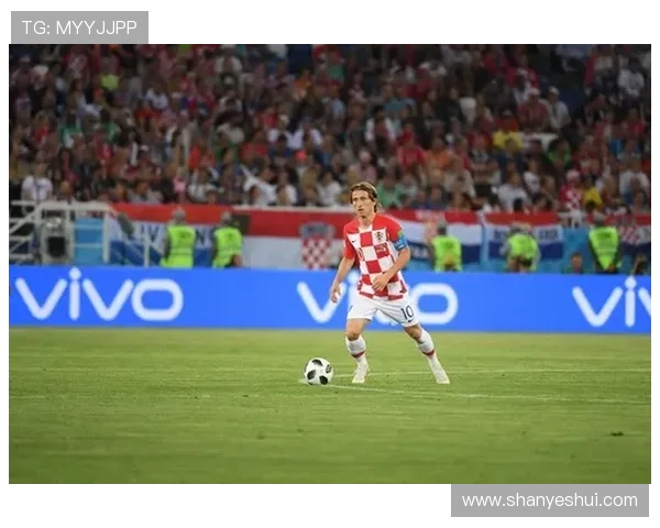 17岁欧冠MVP以卡尔称梦想成真暂不谈世界杯专注德国国青成长 17岁欧冠MVP以卡尔称梦想成真暂不谈世界杯专注德国国青成长